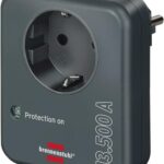 Brennenstuhl Steckdosenadapter mit Überspannungsschutz 13.500 A